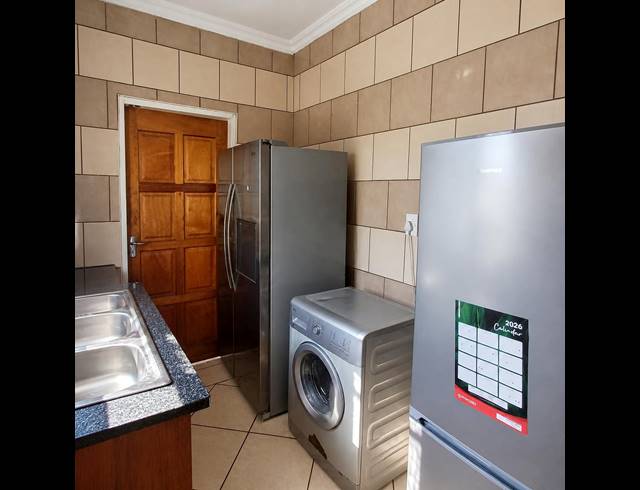 3 BEDROOM HOUSE FOR SALE IN VAN DER WESTHUIZEN